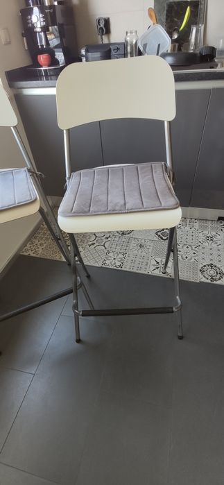 2 Bancos Altos - Ikea