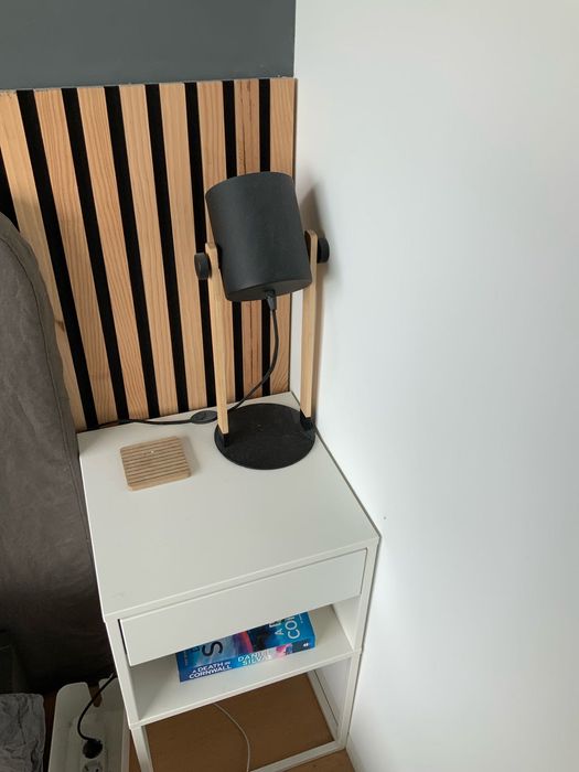 Duas Mesas de cabeceira brancas Ikea