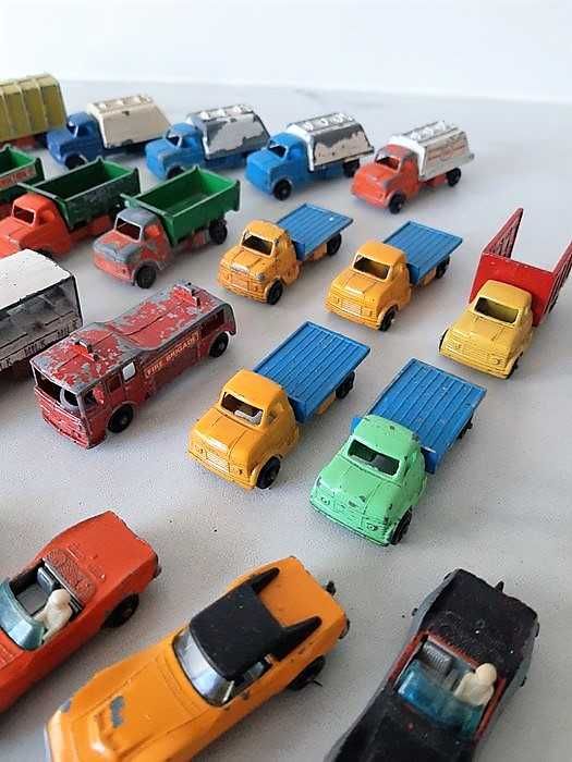 Lone Star 32 modelos, (jeep, camião, bombeiros, ónibus)