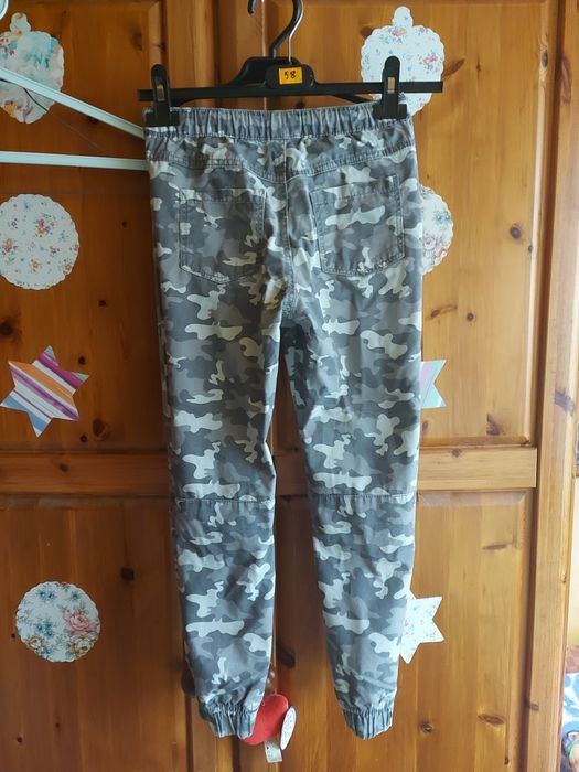 Spodnie moro dziecięce rozmiar 128 firma CM
