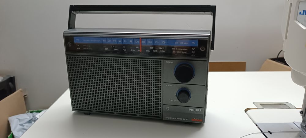 Radio Philips D-2244 zabytek Prl stan bdb