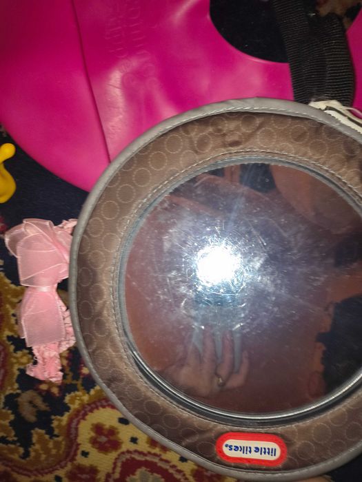 Игрушки.Зеркало.Многоразовый памперс.Вожжи.Слюнявчик