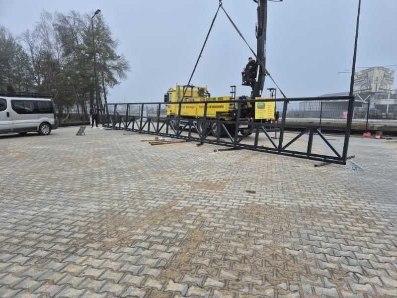 Koparko-ładowarka, minikoparka, wiertnica, młot, fundament, usługi,HDS