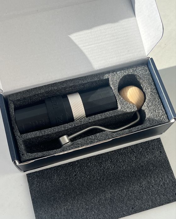 Ручна кавомолка 1Zpresso Q Air Black