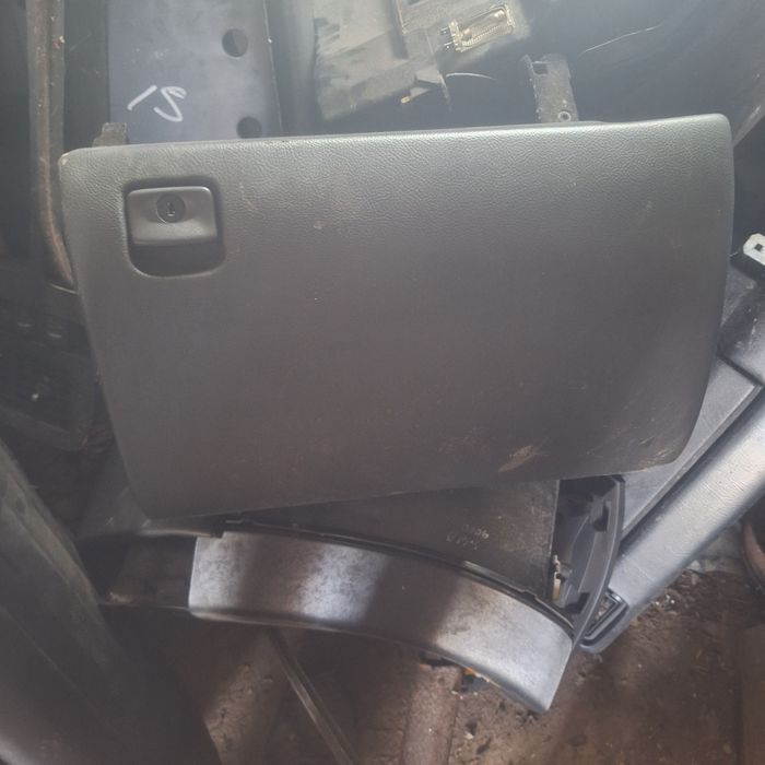 Schowek opel Omega b bfl