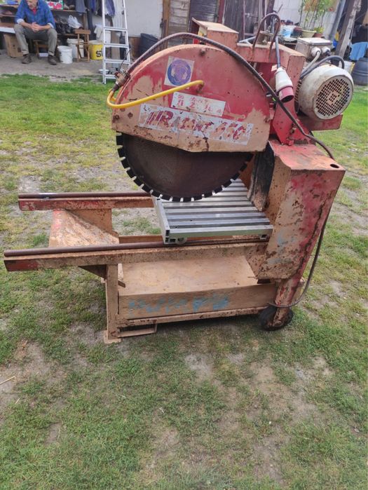 Piła do cięcia pustaków na mokro