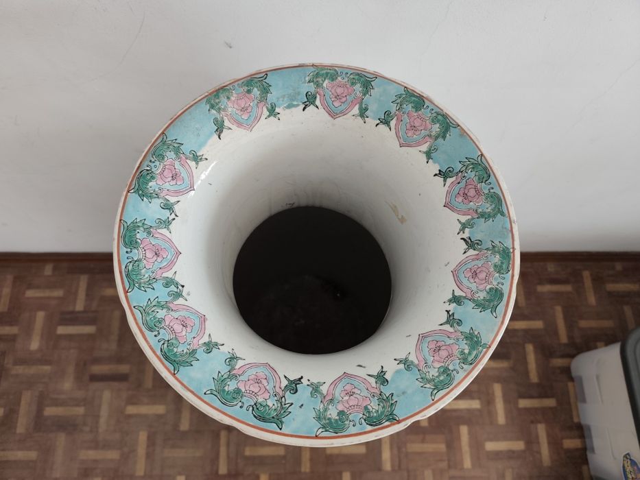 Jarrão decorativo pintado à mão com suporte