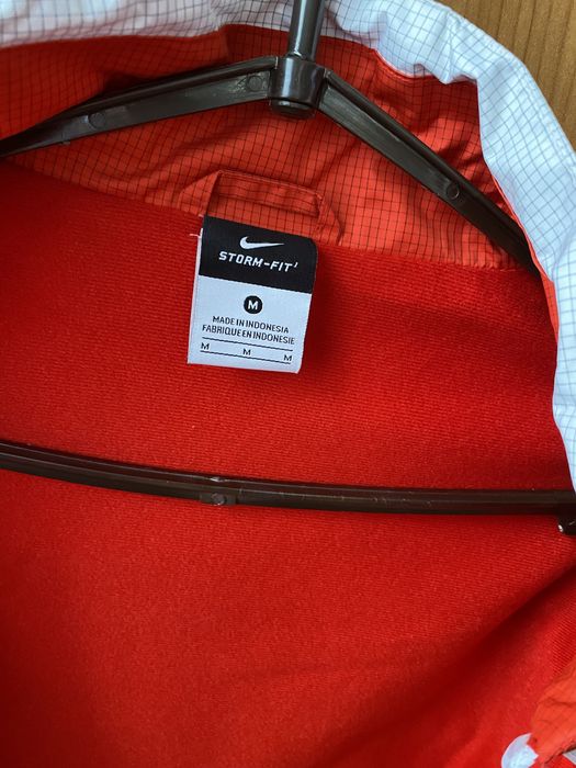 Спортивна кофта Nike