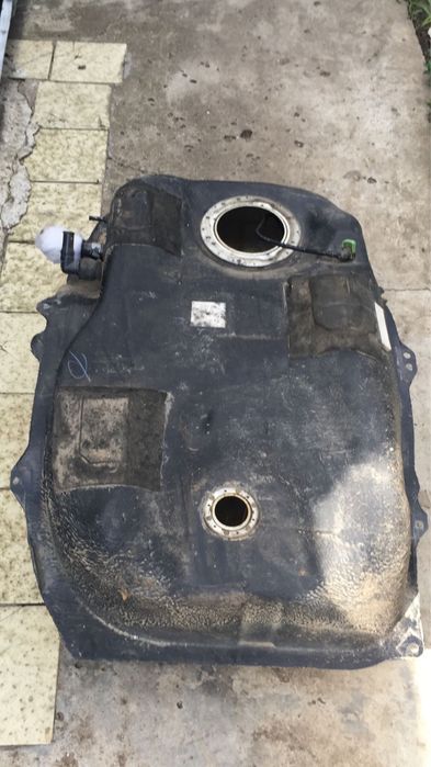 Продам топливный бак mazda cx7
