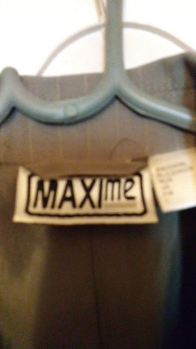 Marynarka oliwkowa w prażek