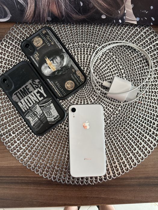 Bardzo zadbany telefon w bardzo dobrym stanie I niedrogo.