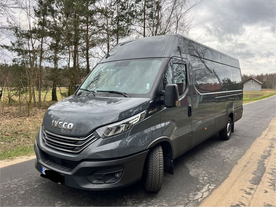 Iveco DAILY  Iveco DAILY 2023 35S18 3,0 176KM automat H2L4 184tys webasto łóżko