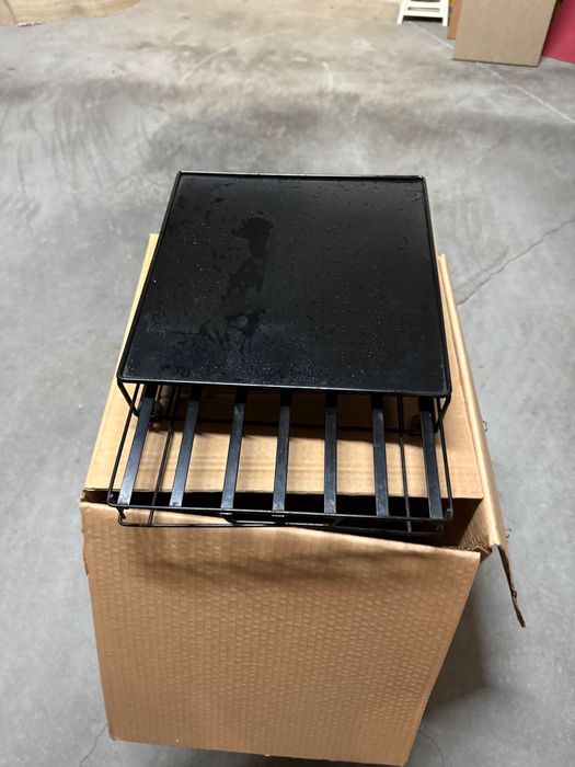 Caixa metálica para cápsulas de café