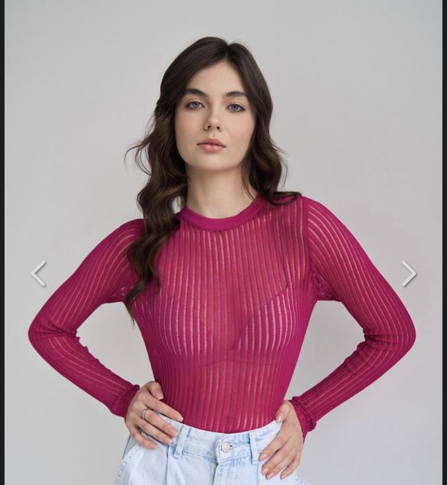 Лонгслів Напівпрозорий лонгслів , ажурної в'язки в кольорі magenta