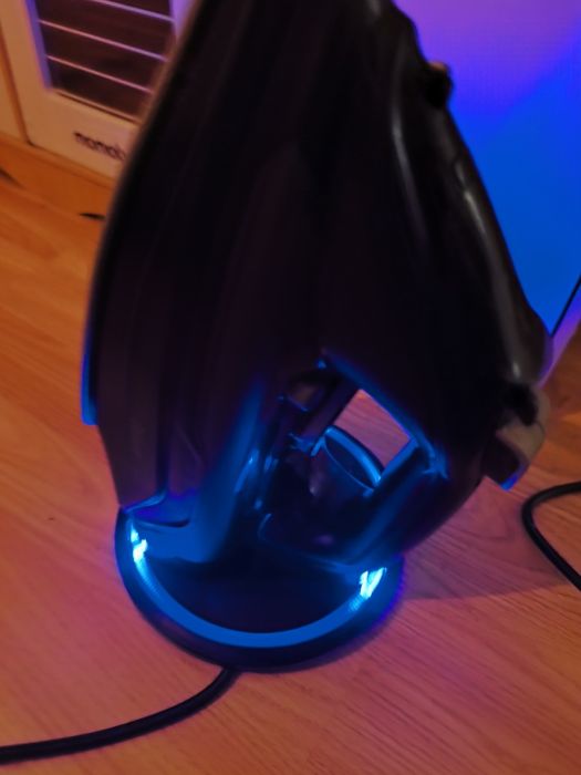 Sprzedam żelazko  i szklanki