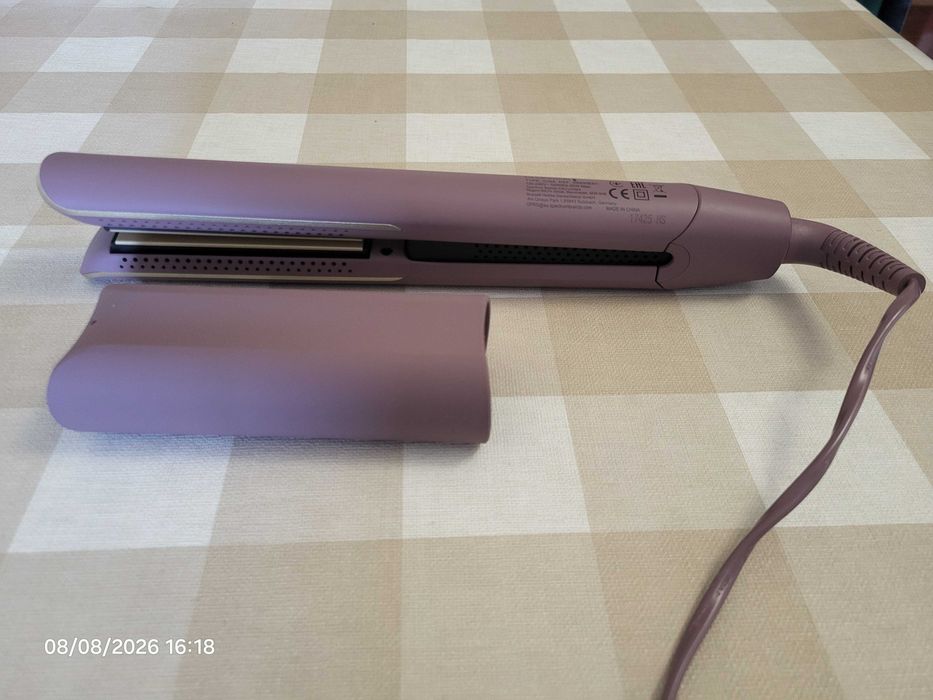 Vendo Alisador de Cabelo REMINGTON AIRvive S8930, novo, em excelente estado.