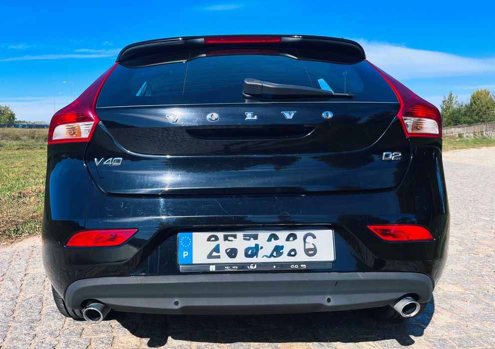 Volvo V40 2.0 Diesel 120 cv | Automático | Nacional | 105.000km — photo 5