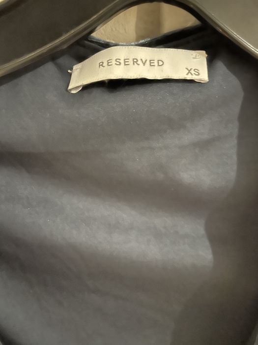 Sukienka Reserved welurowa kopertowa