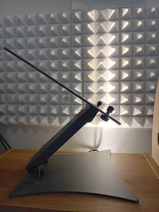 Suporte K&M- laptop, computador portátil, sintetizador, controlador dj