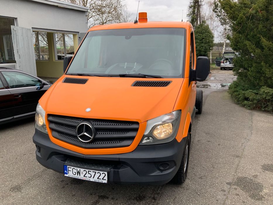 Mercedes-Benz SPRINTER 319  Auto idealne pod zabudowę kampera,lawety .Hak. Zarejestrowany.
