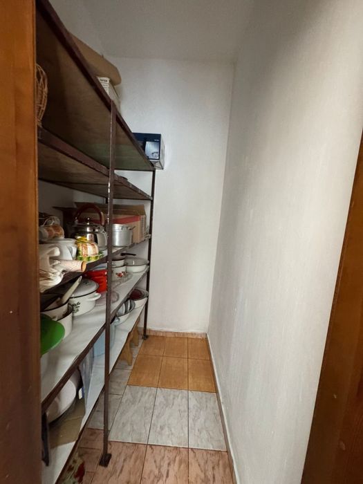 Оренда будинку з паркомісцем