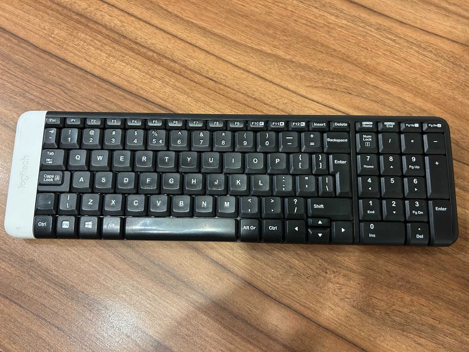 Клавiатура бездротова безшумна Logitech K230 Black