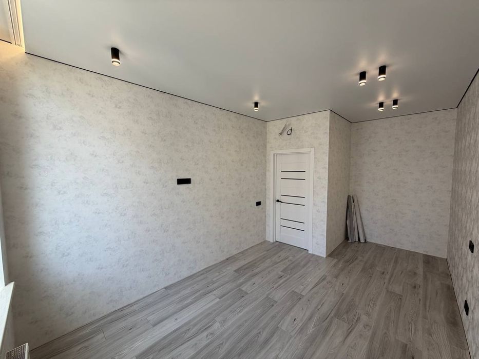 Краснова / 63 Жемчужина  В продаже шикарная квартира 42 кв.м.  Готовность ремонта 90%  Балкон