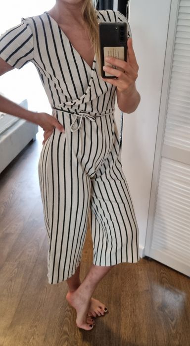 Primark 40 L kombinezon 3/4 biały w czarne paski elegancki luźny sznur