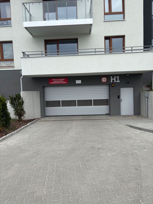 Wynajmę miejsce parkingowe Moniuszki 44