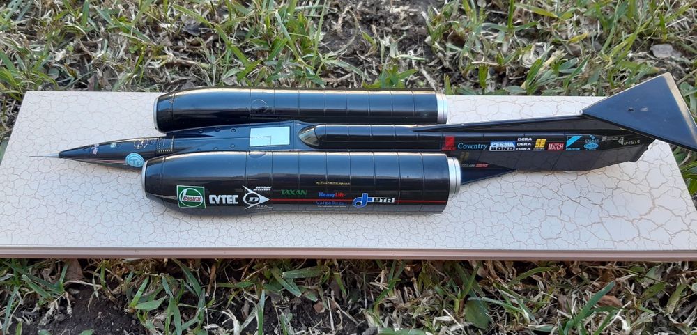 Miniature automobile "THRUST SSC"