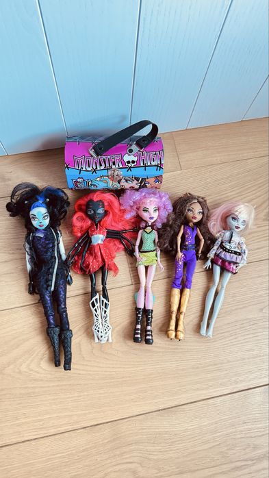 Коллекція  ляльок Monster High+ сумка оригінал
