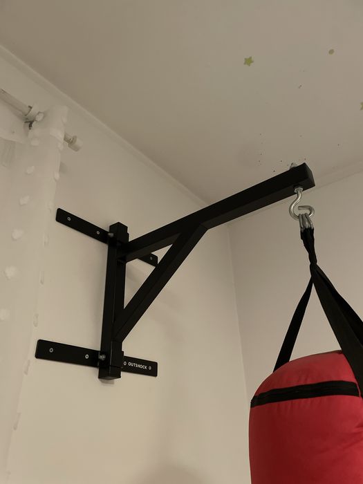 Vendo Saco de Boxe Com Suporte