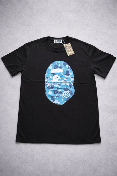 T shirt Bape Preta e Azul