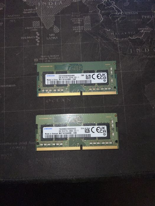 Продам 2 по 8Гб ОЗУ 3200MHz для ноутбука