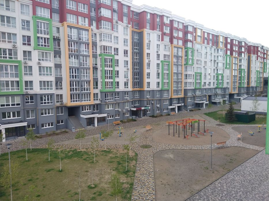 Продам 2-кімнатну квартиру, вул.Машинобудівників, Чабани