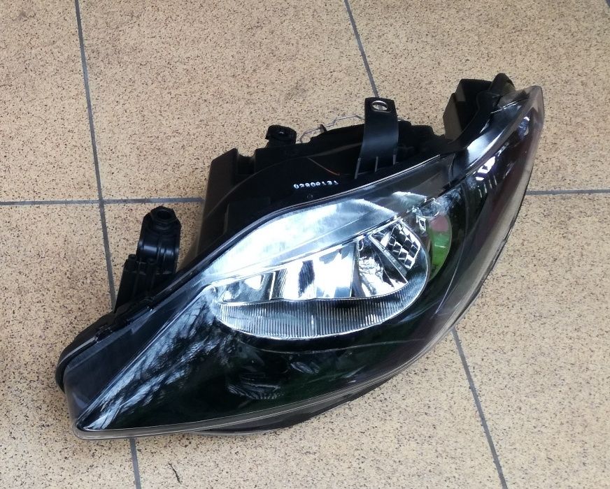 SEAT IBIZA 6J 2008 - komplet lamp reflektory przód nowe DEPO H4