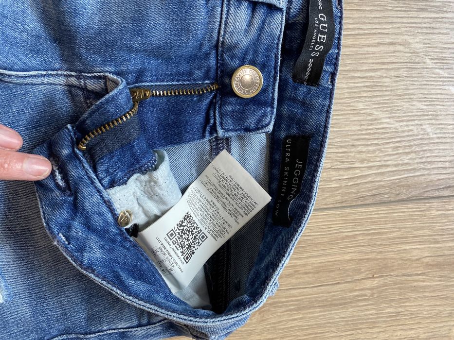 Guess jeansy rozm 26