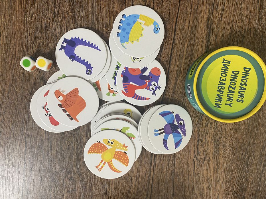 Дитяча гра Динозаврики