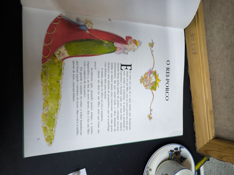 Livro Os mais belos contos da avozinha