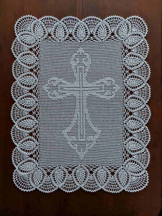 В’язана Великодня серветка