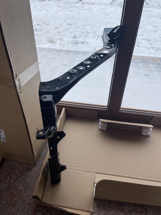 Ліва частина несучоі панелі Toyota Camry 70