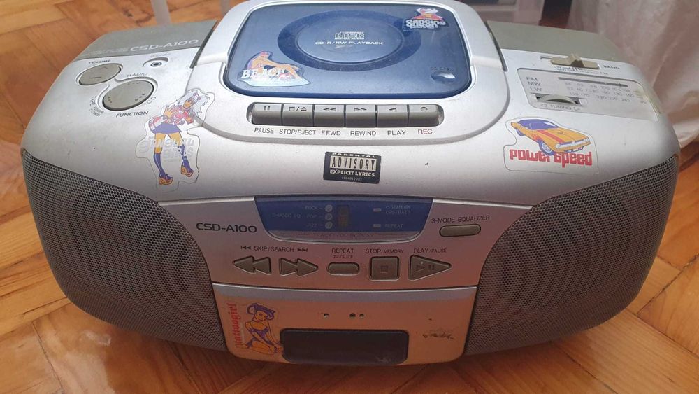 Rádio Aiwa CSD-A100