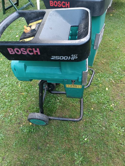 Rozdrabniacz do gałęzi frezowy Bosch 2500 Wat