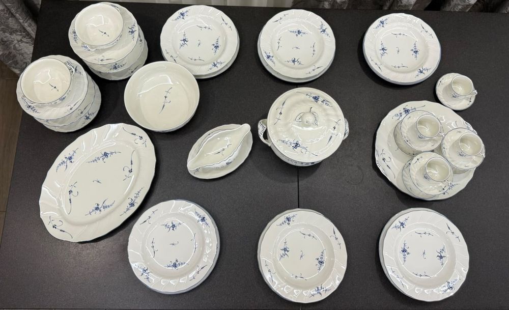 Фарфоровый столовый сервиз и кофейный сервиз фирмы Villeroy Boch серия Luxemburg производтсво Германия