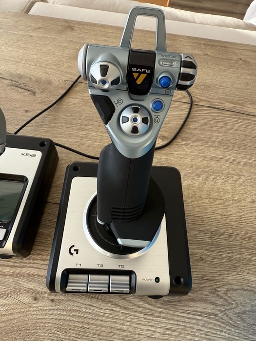 Контроллер Logitech G Saitek X52 Flight Control System