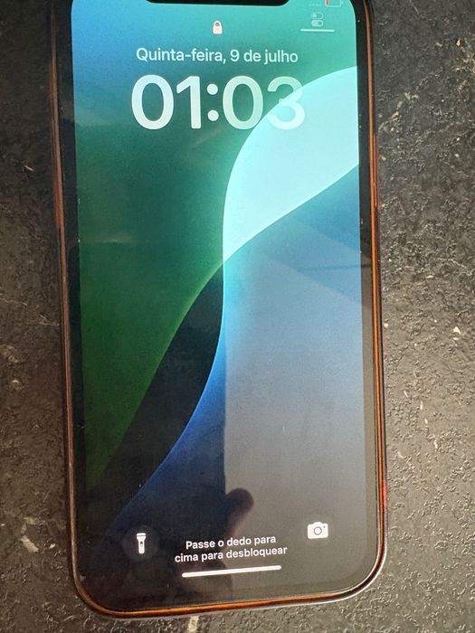 iPhone 12 bom estado