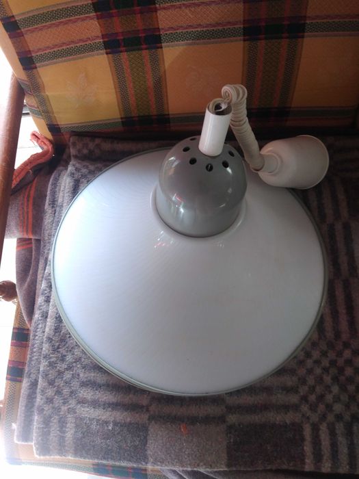 Candeeiro extensivel de teto