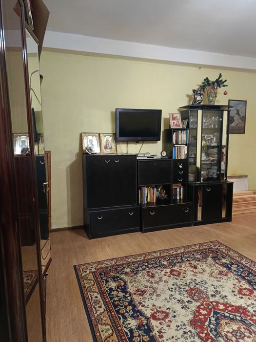 Оренда частини будинку в центрі. Можна на короткий термін