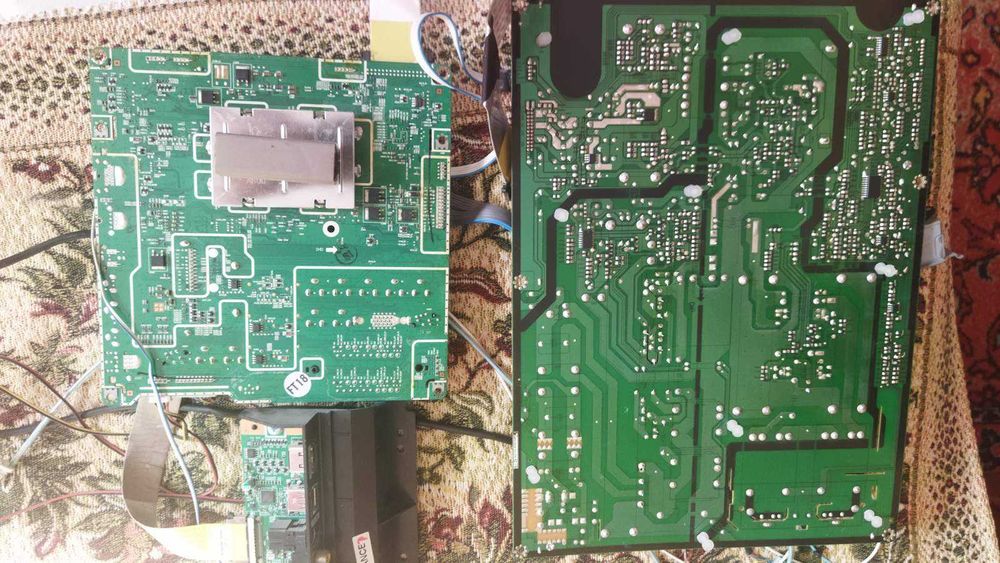 Продаються 2 блоки від ТВ Samsung Model LE46A550P1R плазма