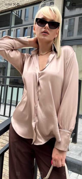 Продам шовкову сорочку оздоблення гудзики Swarovski